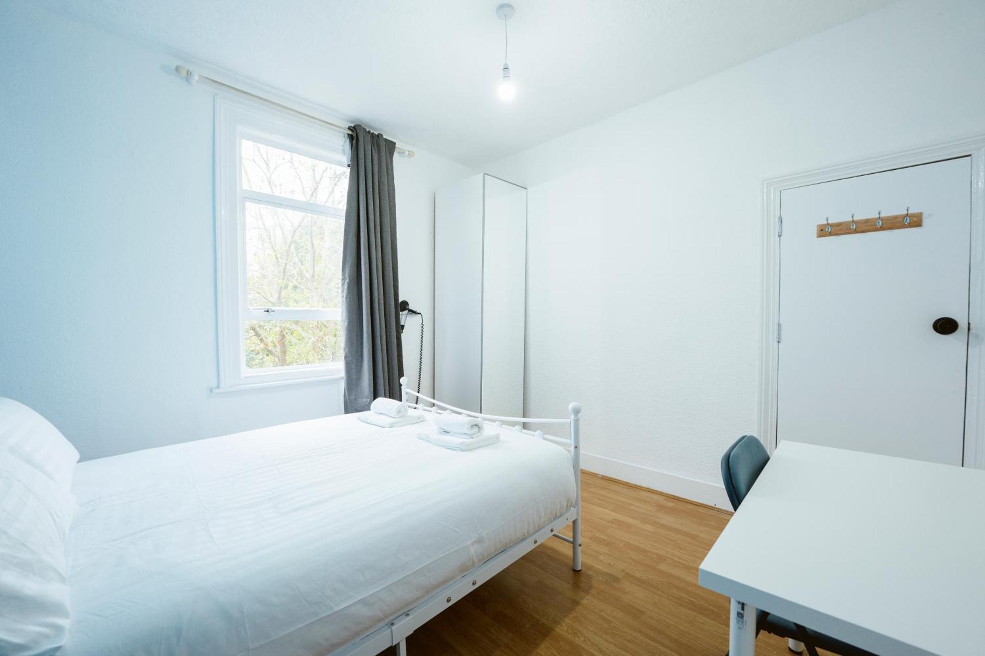 Forest Gate Double Rooms Лондон Экстерьер фото
