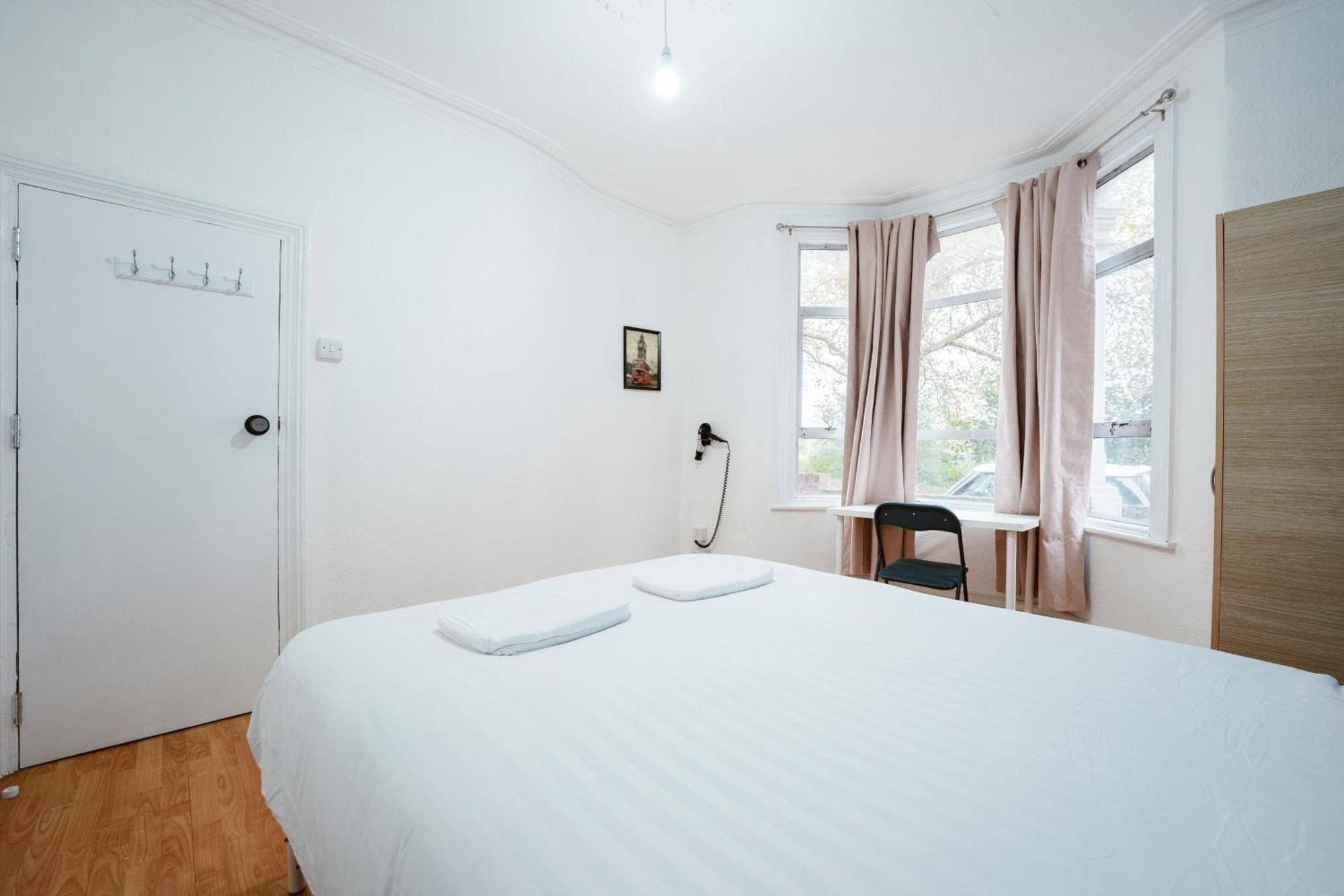 Forest Gate Double Rooms Лондон Экстерьер фото